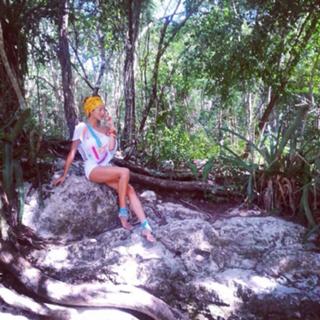 Mariana Rodríguez feet photo 16