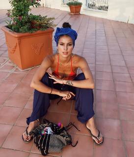 Mariana Rodríguez feet photo 14