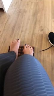 Mariana Santos feet photo 9