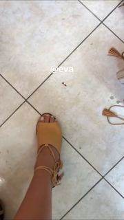 Mariana Santos feet photo 4