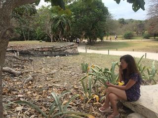 Mariana Treviño feet photo 19