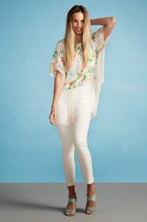 Mariana Weickert feet photo 11