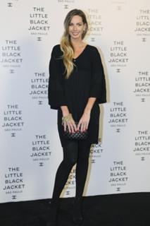 Mariana Weickert feet photo 7
