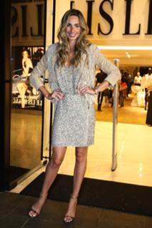Mariana Weickert feet photo 1