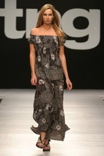 Mariana Weickert feet photo 16