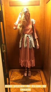 Mariana Weickert feet photo 10