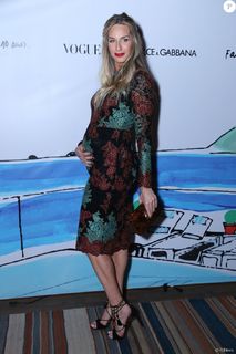 Mariana Weickert feet photo 16
