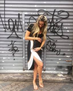Mariana Weickert feet photo 18