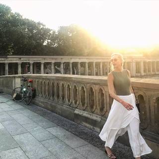 Mariana Weickert feet photo 14