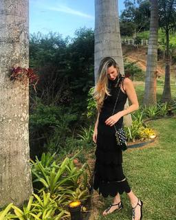 Mariana Weickert feet photo 8
