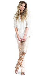 Mariana Weickert feet photo 16