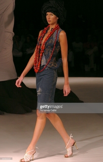 Mariana Weickert feet photo 13