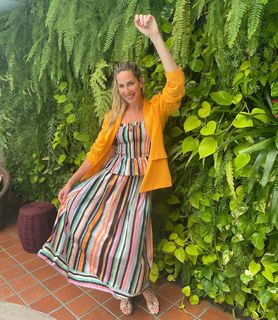 Mariana Weickert feet photo 1