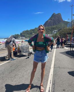 Mariana Weickert feet photo 8