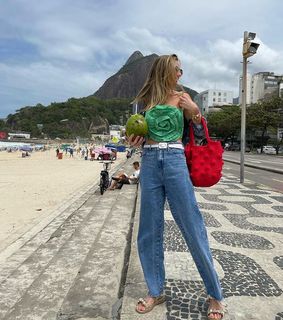 Mariana Weickert feet photo 6