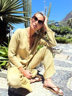 Mariana Weickert feet photo 11