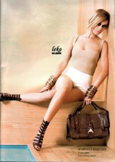 Mariana Ximenes feet photo thumbnail