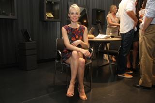 Mariana Ximenes feet photo thumbnail