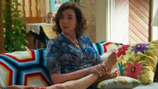 Mariana Ximenes feet photo thumbnail
