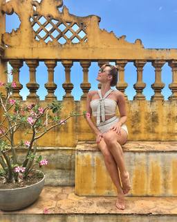Mariana Ximenes feet photo thumbnail