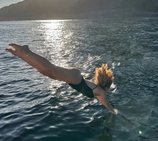 Mariana Ximenes feet photo thumbnail
