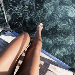 Marianna Hewitt feet photo 12