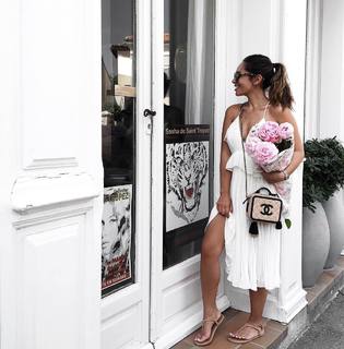 Marianna Hewitt feet photo 11