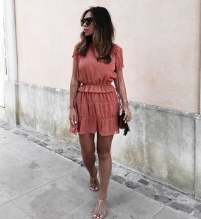 Marianna Hewitt feet photo 10