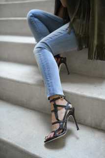 Marianna Hewitt feet photo 6