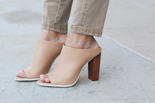 Marianna Hewitt feet photo 17