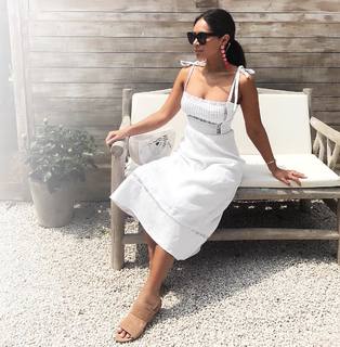 Marianna Hewitt feet photo 9