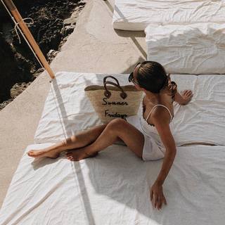 Marianna Hewitt feet photo 6