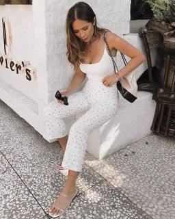 Marianna Hewitt feet photo 5