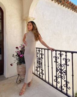 Marianna Hewitt feet photo 5