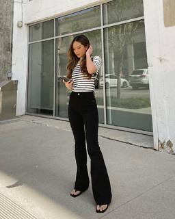 Marianna Hewitt feet photo 9
