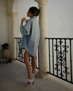 Marianna Hewitt feet photo 1