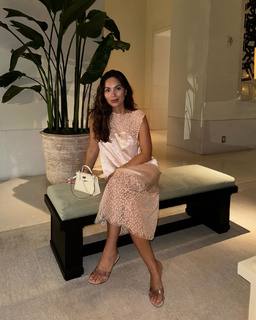 Marianna Hewitt feet photo 9