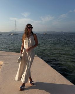 Marianna Hewitt feet photo 14