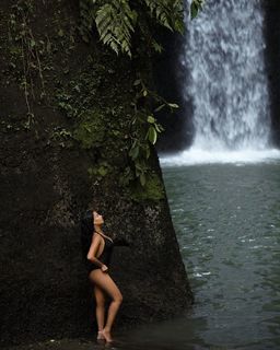 Marianna Kokchyan feet photo 3