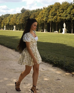 Marianna Kokchyan feet photo 11