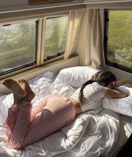 Marianna Kokchyan feet photo 1