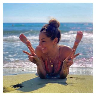 Marianta Pieridi feet photo 8