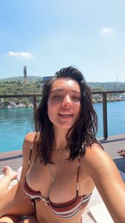 Mariasole Pollio feet photo thumbnail