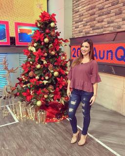 Mariazel Olle feet photo thumbnail