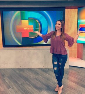 Mariazel Olle feet photo thumbnail