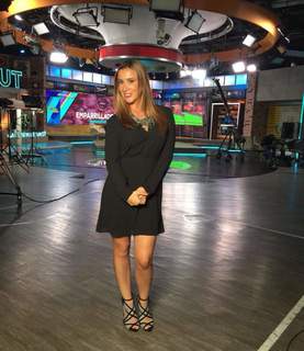 Mariazel Olle feet photo thumbnail