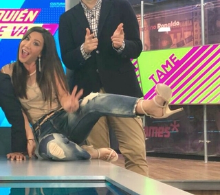 Mariazel Olle feet photo thumbnail