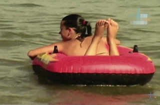 Mariazel Olle feet photo thumbnail