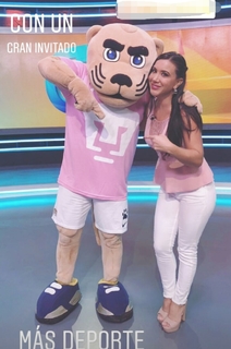 Mariazel Olle feet photo thumbnail