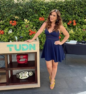 Mariazel Olle feet photo thumbnail